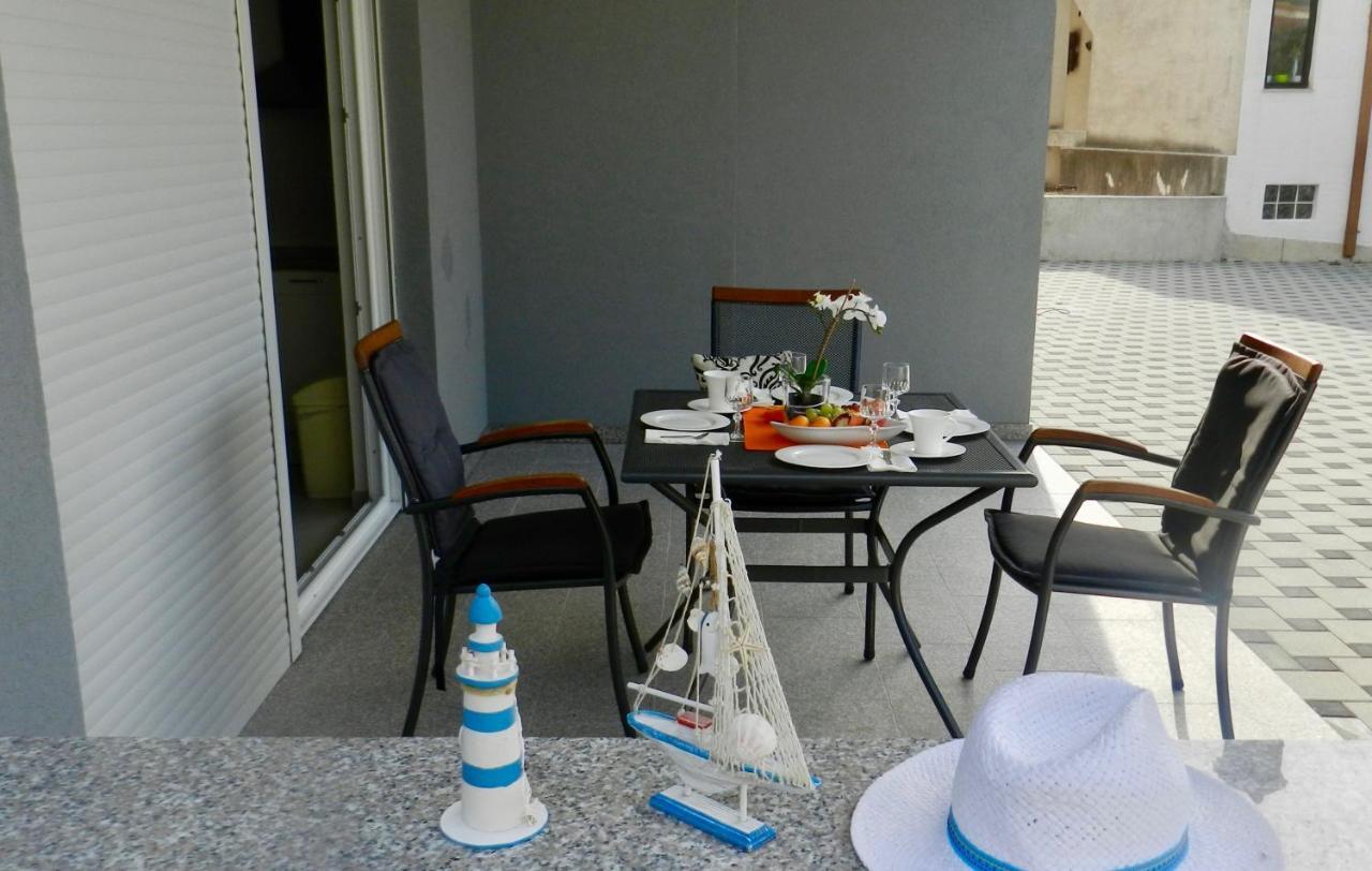 Diamant Apartments Baška Voda Exteriör bild