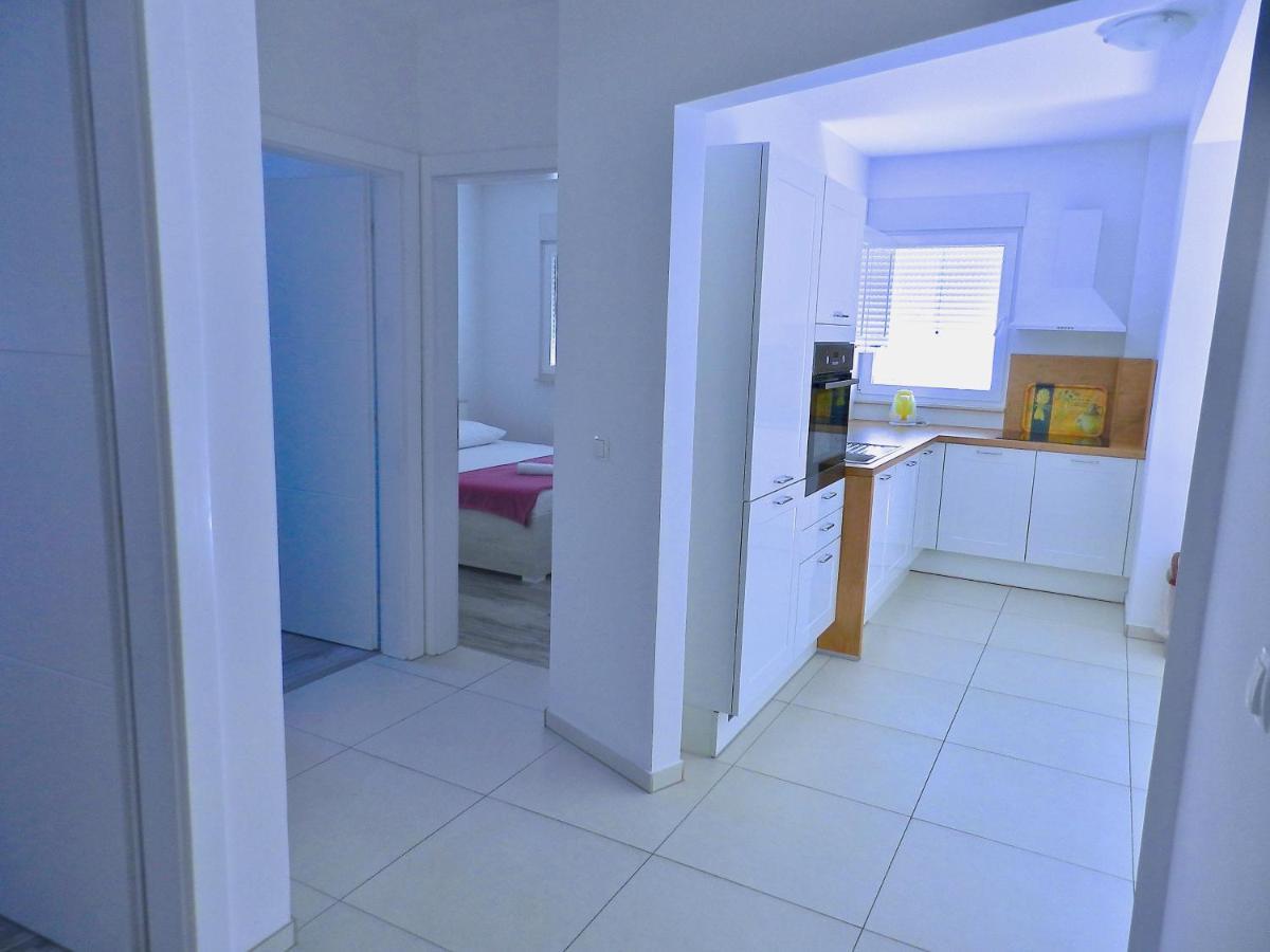 Diamant Apartments Baška Voda Exteriör bild