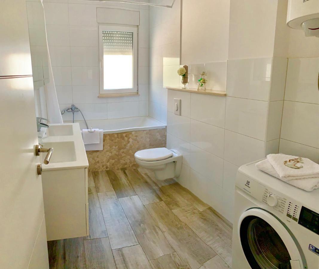 Diamant Apartments Baška Voda Exteriör bild